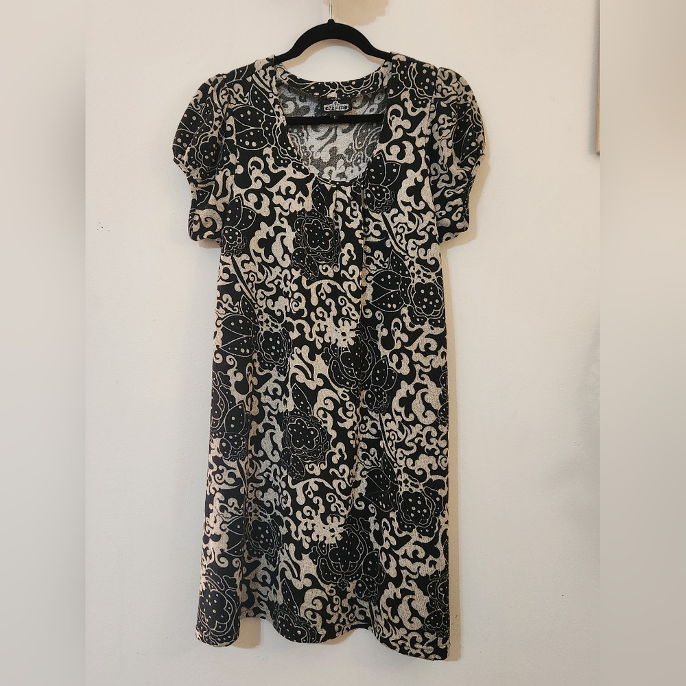 Angie Black & White Paisley Floral Short Sleeve Boho Mini Shift Dress-Size S